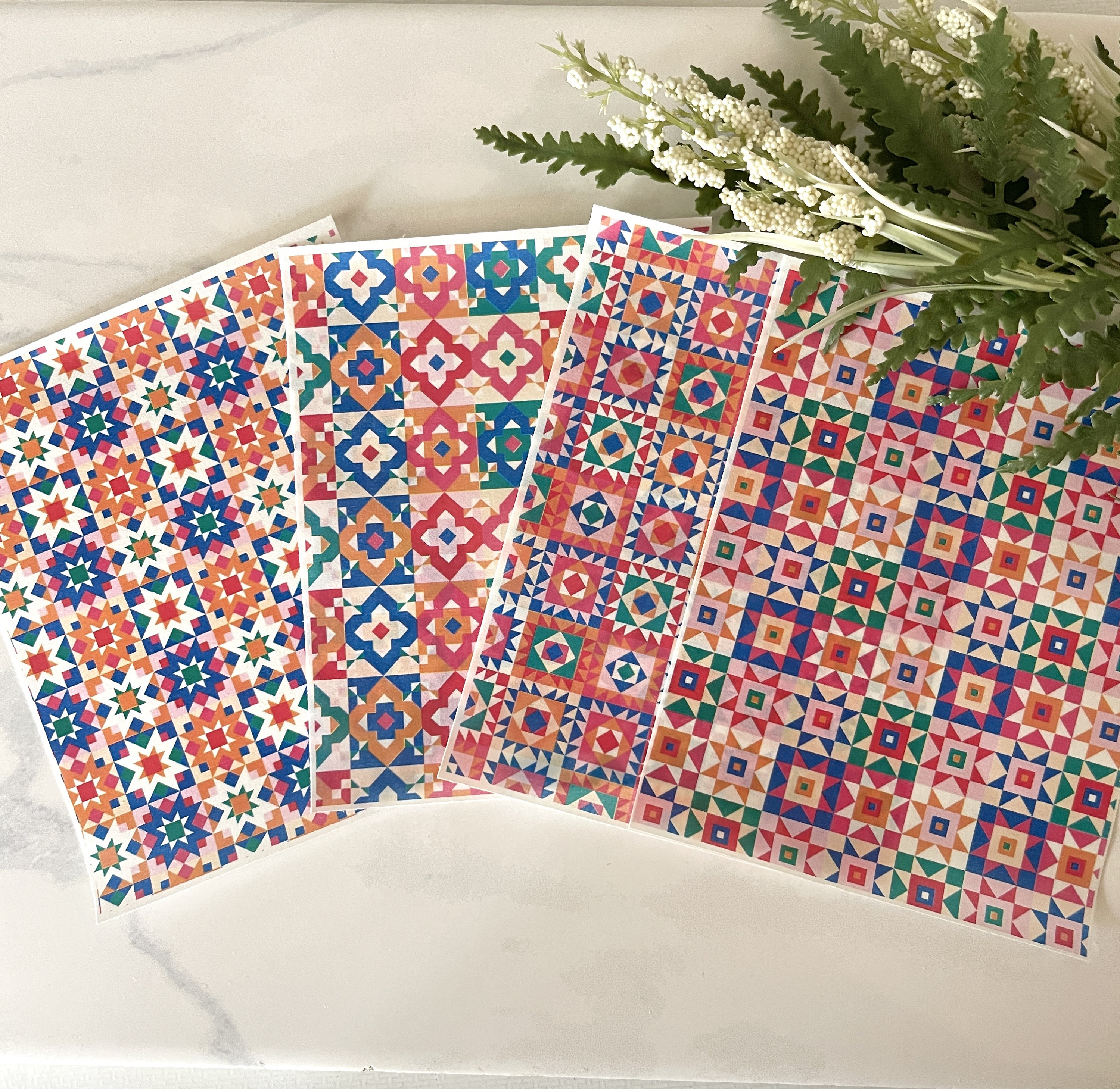 Nid d'ange bébé en coton rose, blanc et doré Bird song | Maisons du Monde