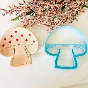 Mushroom Shape Trinket Dish, Mushroom Cutter with imprint, Mushroom shape, Curvy , Coaster Cutter, Cookie Cutter, 3D Polymer Clay Cutter