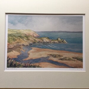 Blauwe stroom. Three Cliffs Bay. De door Gower ondertekende speciale editie print
