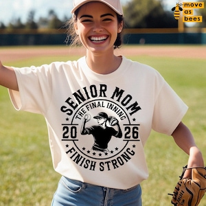 Mamá de sóftbol senior (Svg, Png), Temporada 2026, Terminar con fuerza, La última entrada, Orgullo escolar, Camiseta para mamá de la noche de último año (Svg), Cricut, Sublimación