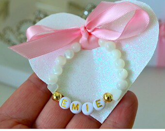 Personalized Mother of Pearl Baby Bracelet with Gold Beads and Pearl Hearts, Custom Name Bracelet Newborns, Toddlers Girls, Baby Shower Gift