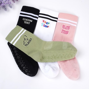 Custom Embroidered Yoga Pilates Socks,Custom Pilates socks with text,logo,grip yoga socks Gift for Yoga lover teacher instructor,Party Gift.