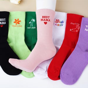 Custom Embroidered Socks,  Personalized Text Logo Sports Socks,Unisex Cotton Socks, Embroidery On Back Socks, Keepsake Gift, Birthday Gift。