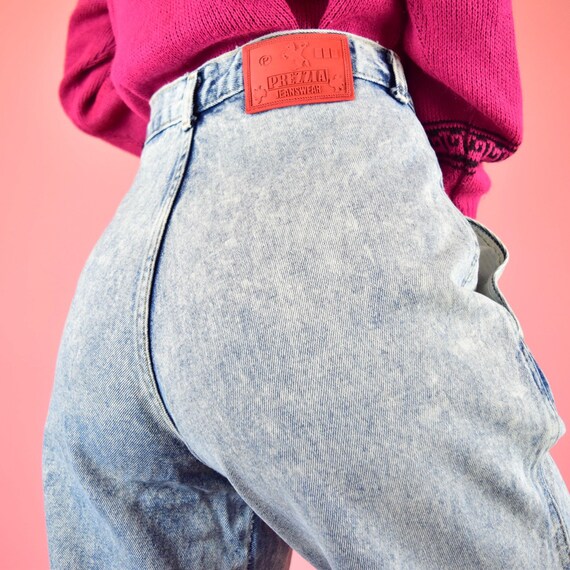 vintage 80s acid wash high waisted jeans