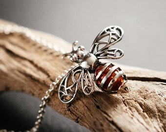 Natural Baltic Amber Bee Pendant, Sterling silver, Honey Bee, Bumble Bee Charm, 3D insect sculpture, 925 Sterling Silver Gift