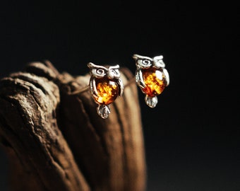 Tiny Owl Amber Stud Earrings, Natural Baltic Amber Jewelry, Sterling silver studs, Romantic Jewellery Gift for Her,  Symbol of Wisdom