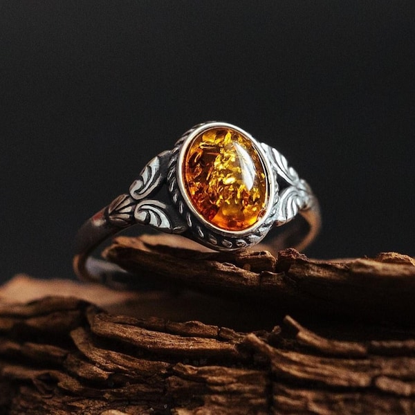 Anillo de plata de ley con ámbar báltico – Joyería de ámbar natural color coñac – Regalo hecho a mano para ella – Anillo clásico y elegante, ámbar auténtico de Polonia