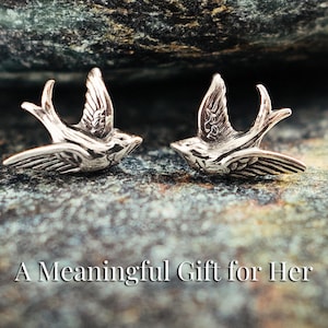 Sterlingzilveren zwaluwoorknopjes – Minimalistische vogelnatuursieraden