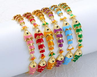 Braccialetto con pesce smaltato colorato, il pesce può muoversi, taglia regolabile, pesce in ottone