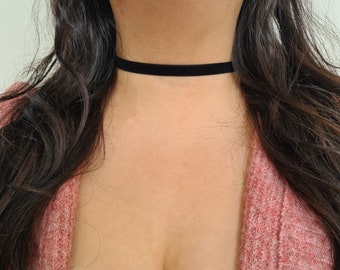 Classic Black Velvet Gothic Grunge Choker Necklace || 1cm/1.5cm