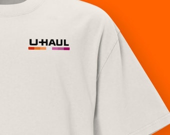 U-Haul Tee | Lustiges Lesben Shirt | Schwarzer Text - Übergroßes Verblasstes T-Shirt | LGBTQ+ Mode | Lesbischer Stolz
