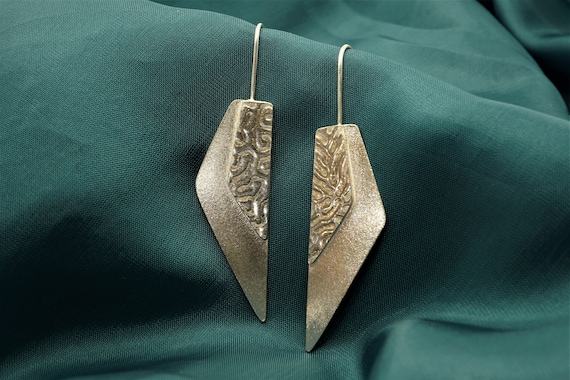 925 Geometric frosted and coral texture drop earrings