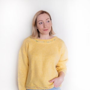 Women's spring lemon knitted sweater