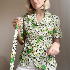 Collar Vintage Blouse Floral 50s Shirt Retro Wrap Top Second Hand V Neck Blouse Vintage Clothing image 4