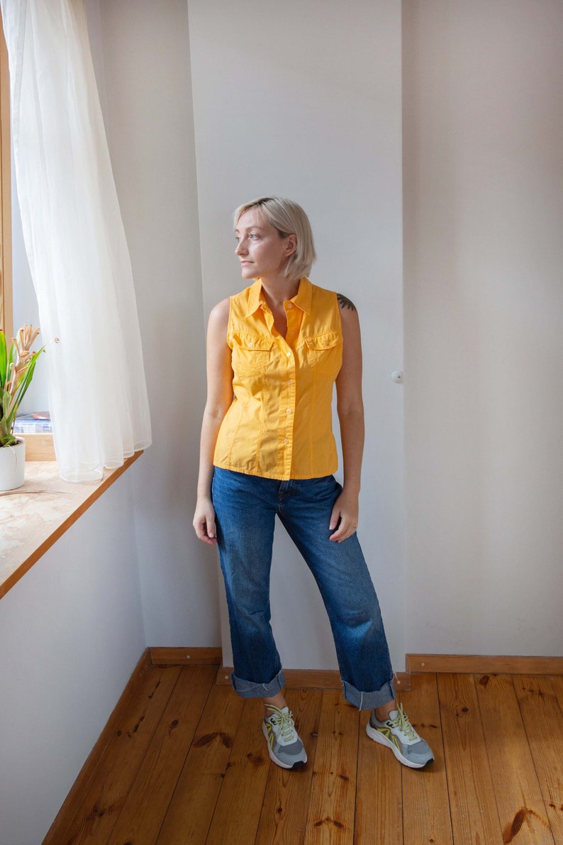 Vintage Women's Sleeveless Collared Blouse in Orange, Second Hand Summer/Vacation Top image 1