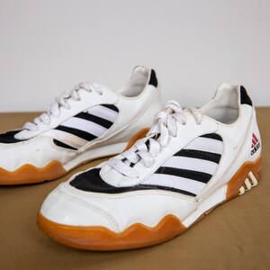 Tenis casual adidas Tensaur de niño | Innovasport