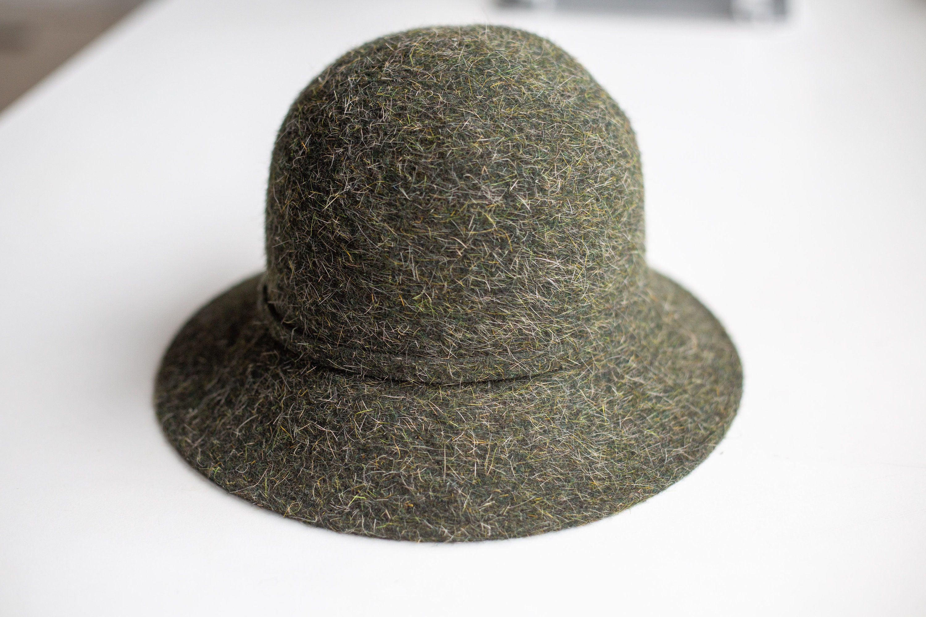 Vintage Olive Green Wool Felt Hat – 90s Bucket Style - Etsy display picture 3