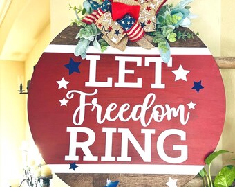 Patriotic Door Sign: Fourth of July Welcome Wreath
