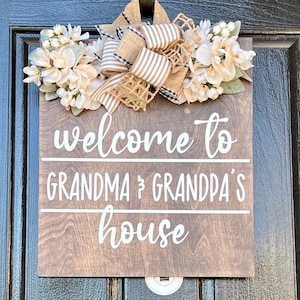 Front Door Decor, Welcome Door Sign, Grandparents Front Door Sign, Grandparent Front Door Hanger, Personalized Grandparent Wreath