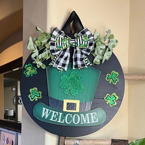 St Patrick's Day Welcome Sign, Front Door Decor, Farmhouse Door Wreath