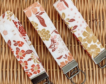 Stof sleutel polslet / sleutelhanger / sleutelhanger / sleutelhanger riem / stof sleutelhanger / bloemen sleutelhanger / pols sleutelhanger