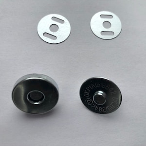 Metal Snap Buttons Silver 0.70 inch Studs for Sewing 18mm Snap Fastener  Buttons Press Button for Sewing Clothing Sew on Snap Buttons Pack of 12