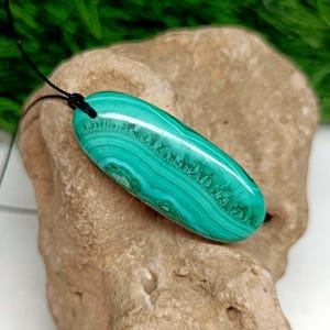 Malachite Necklace, Malachite Pendant, Malachite Jewelry, Chakra Jewelry, Malachite Jewelry, Men&#39;s Pendant, Bright Green, Gift For Her