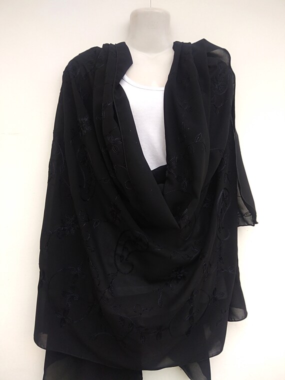 Beautiful Black embroidered shawl Black Pashmina P