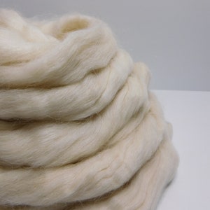 Baby Llama, Cria, White, Undyed, Bare, Combed Top, Roving, for Spinning, Felting, Crafting, 4 ounces image 3