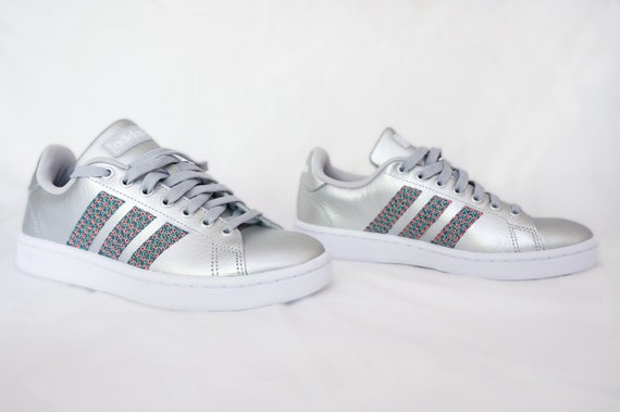 adidas advantage silver