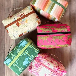 Rectangular zipper pouch, makeup case, craft storage, travel case