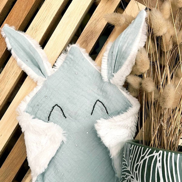 Doudou en gaze de coton - personnalisable pour le prénom de bébé