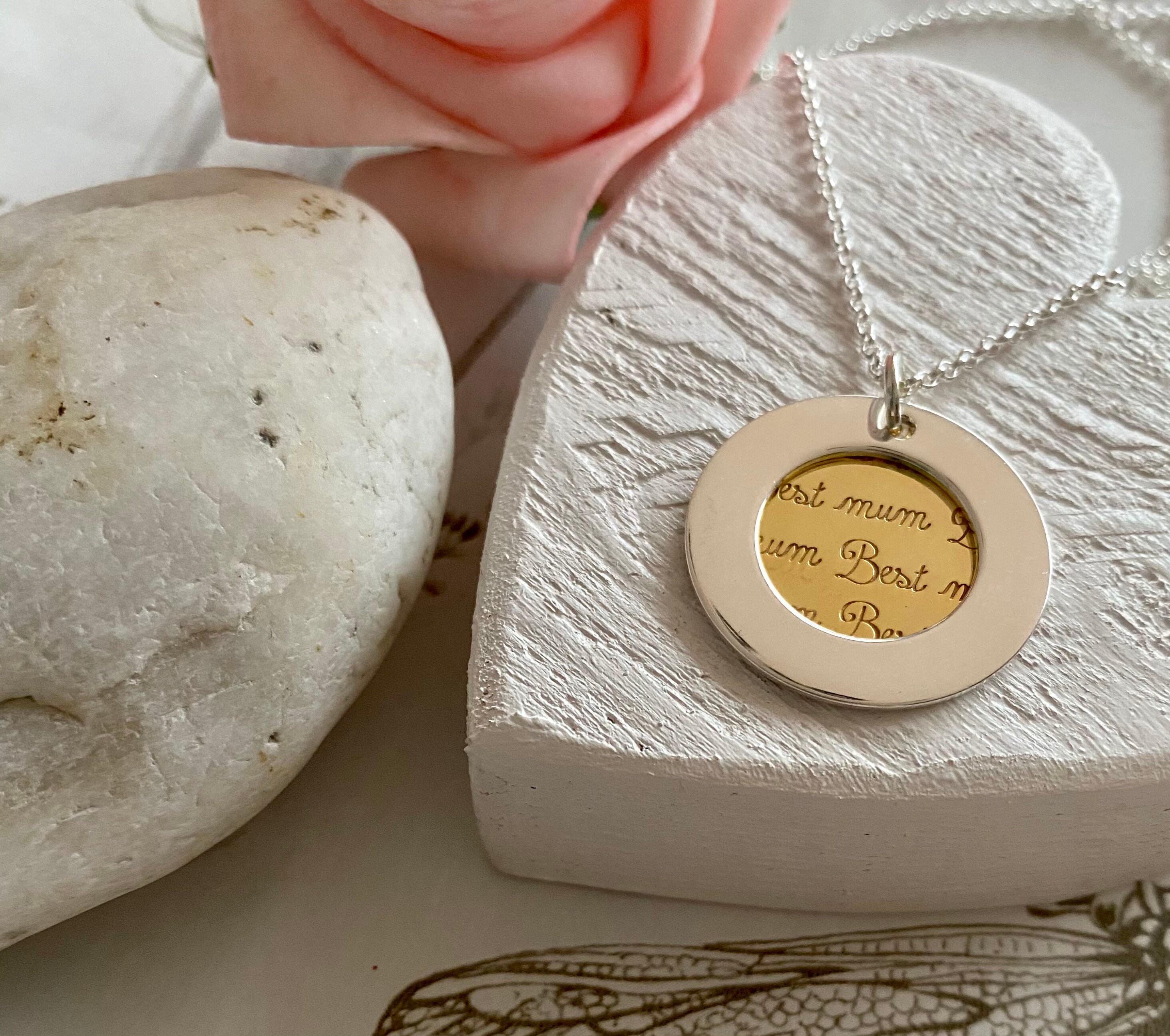 Gold mum chain new arrivals