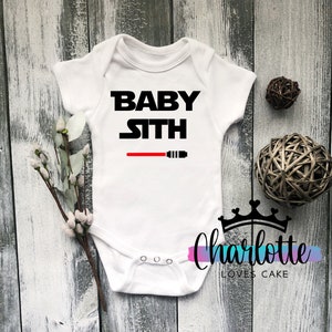 Gilet bébé Jedi star wars, cadeau bébé personnalisé, cadeau baby shower, nouveau-né cache-couche, annonce de grossesse, révélation du sexe