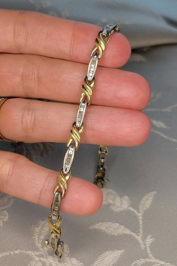 14 Karat White Gold Baguette and Round Diamond Bangle Bracelet