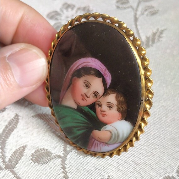 Antique 10k Gold Georgian Brooch Hand Painted Mad… - image 3
