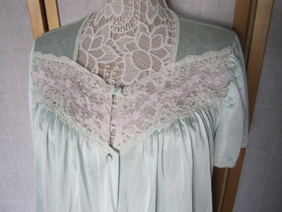 Vintage Vanity Fair Robe Light Blue With Lace Siz… - image 1