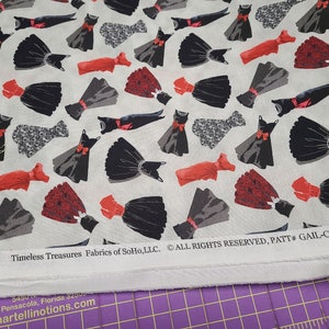 Timeless Treasures Vintage Dresses CD1316 Cotton Fabric Quilting Masks ...