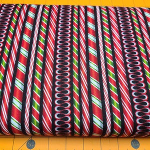 Robert Kaufmann Candy Cane Fabric Quilting Masks Crafts Sewing