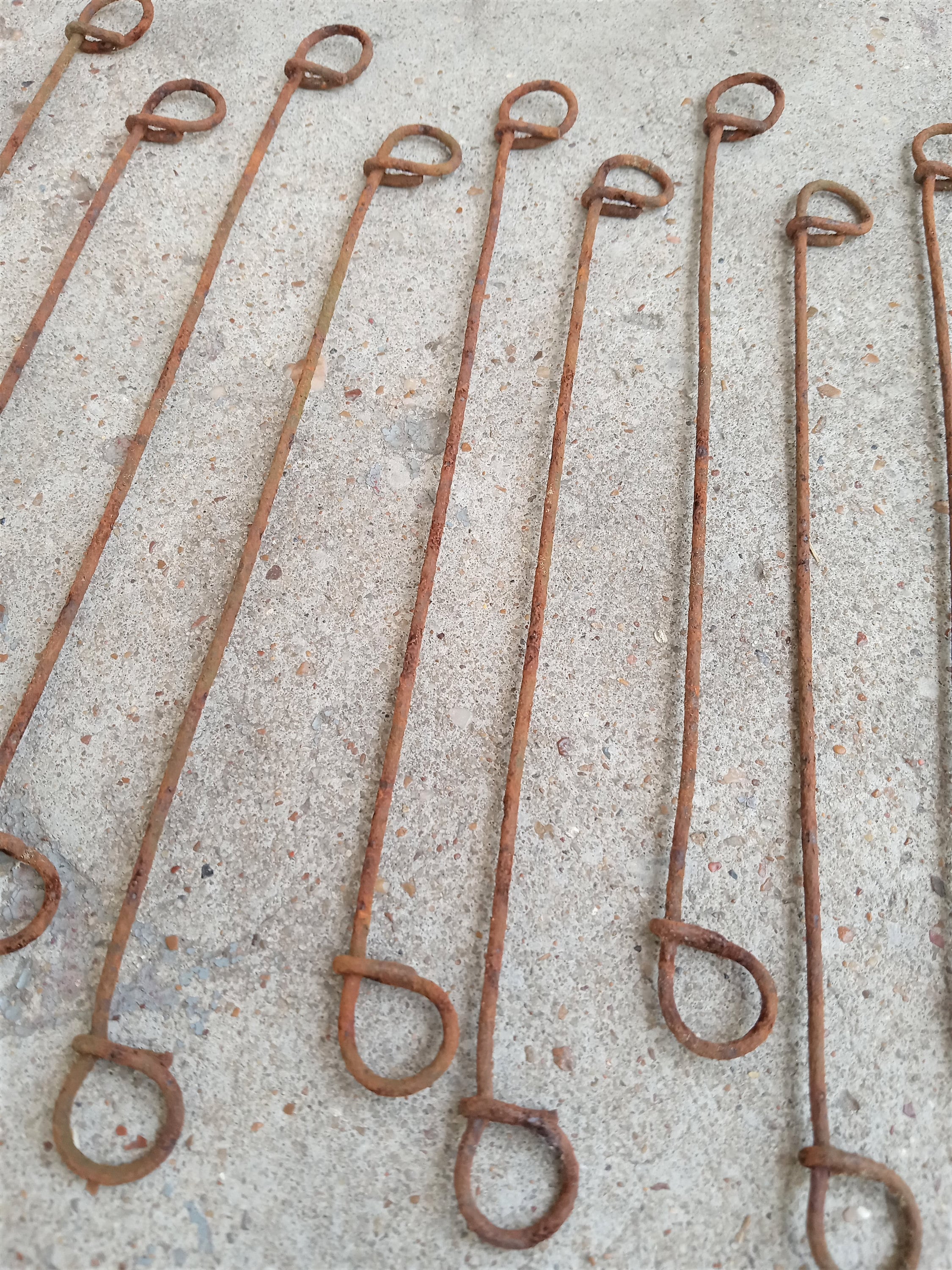 22 Gauge Bulk Rusty Tin Craft Wire – Scrappy's Rustics