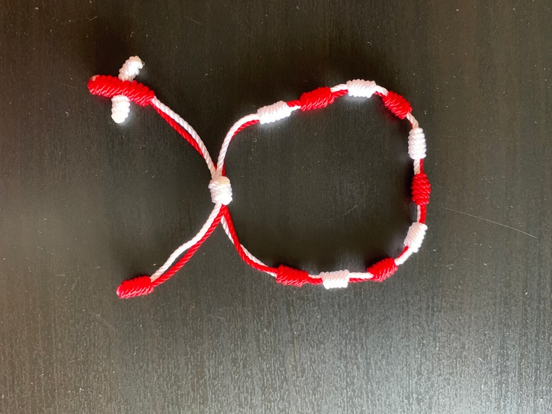 Two color 10 knots decenario bracelet