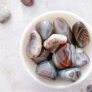 1 Gray Botswana Agate Tumbled Gemstone, Gray Agate, Gray Botswana Agate Crystal, Agate Crystal