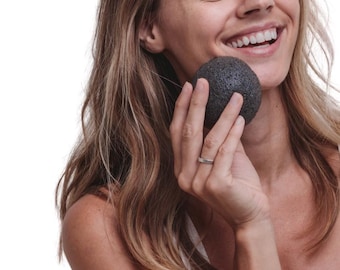 Charcoal Konjac Facial Sponge | Natural Deep Pore Cleansing Exfoliator