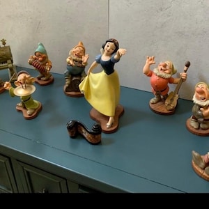 WDCC Snow White and the Seven Dwarfs  - 10 piece set
