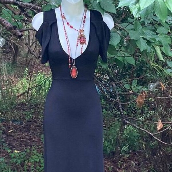 Slinky black maxi  dress flutter  sleeves  vintage witch gothic noir vamp femme fatale small medium