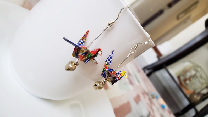 Japanese Crane Dangle Earring Washi Paper Earrings Origami Crane Bell Earring Bridesmaids Tsuru Jewelry Bird Earring Gift for Mom