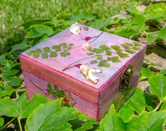Wooden box decorated by hand, with maidenhair fern, seashell and moonflower