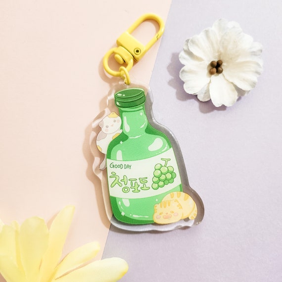 KofukuArtStudio Soju Keychain, Grape Soju, Soju Lover, Korean Soju, Acrylic Keychains, Soju, Korean Aesthetic, Cute Keychain, Kawaii Stuff, Cute Keychains