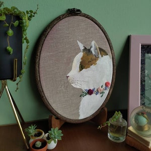 Costume cat drawing Embroidery frame Handmade pet portrait Customized wall art decor Personalized cat memorial Gift for dog lover wallart