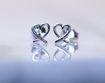 925 Sterling Silver Heart Push-Back Earrings